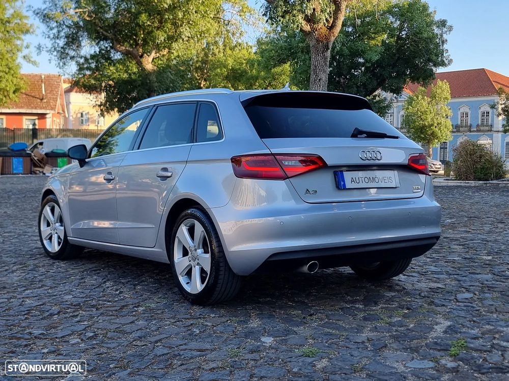 Audi A3 Sportback 1.6 TDI Advance Ultra - 4