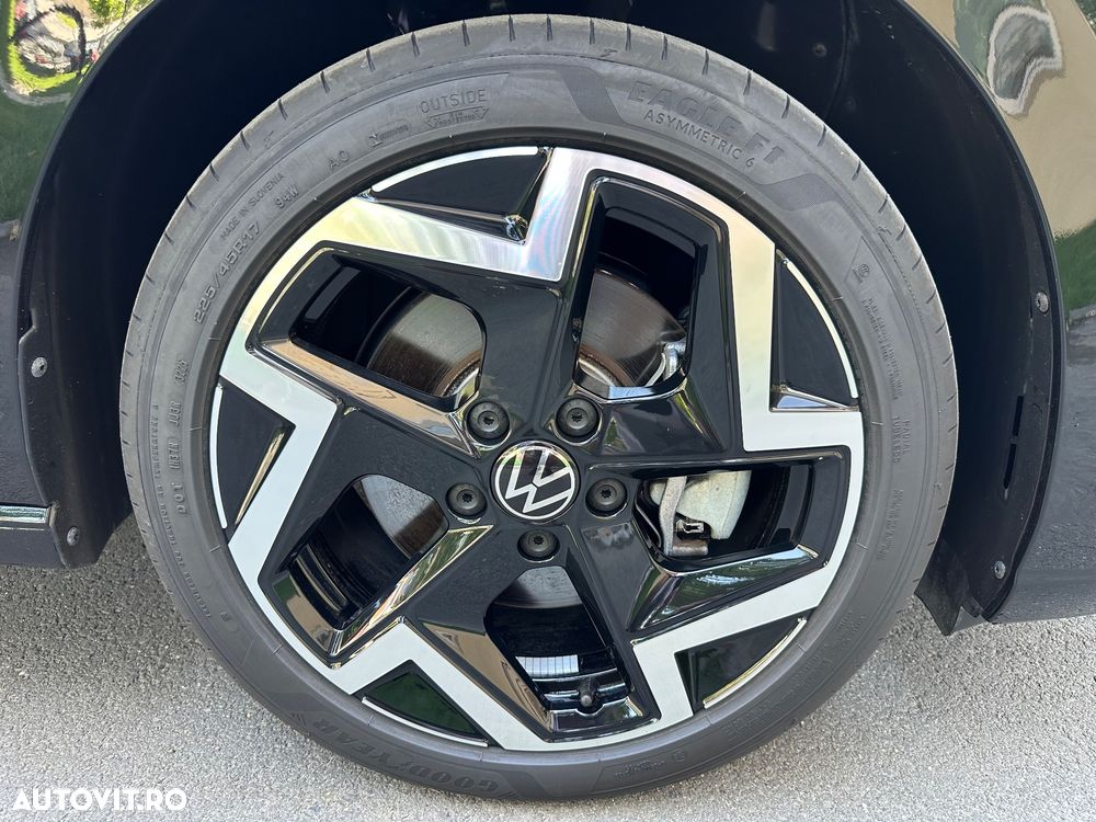 VOLKSWAGEN Golf 2025 — imagine 14