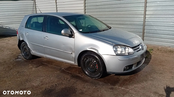 Tylko Części VW Golf V 1k 1.9 TDI BXE 90KM 66kW hb 5d 03r-09r lakier LA7W