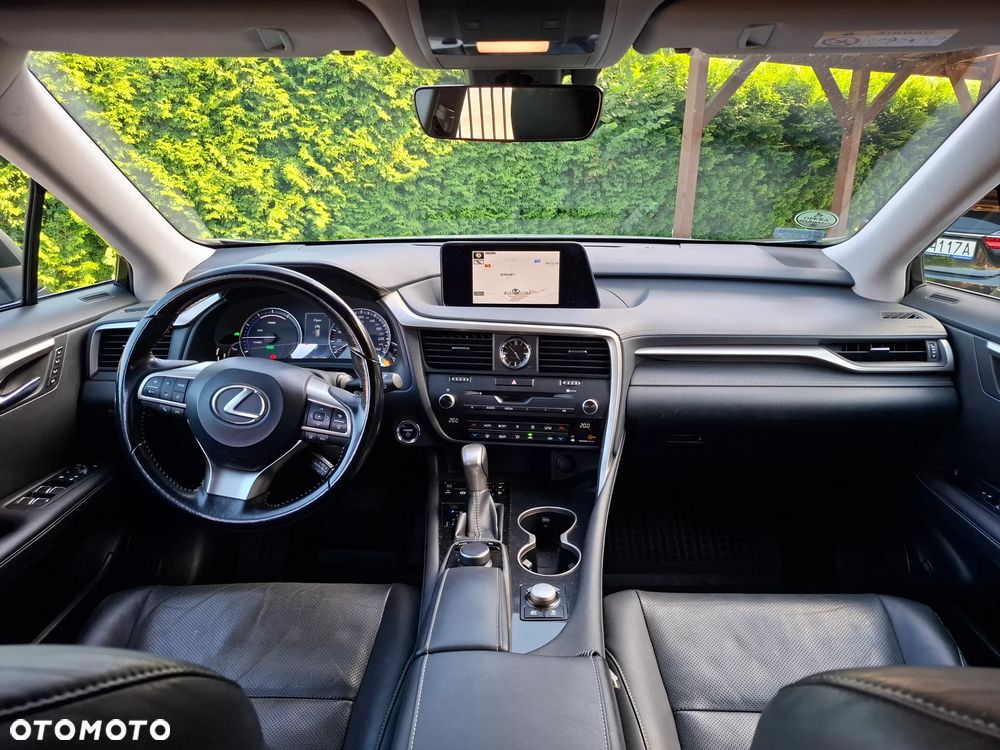 Lexus RX - 14