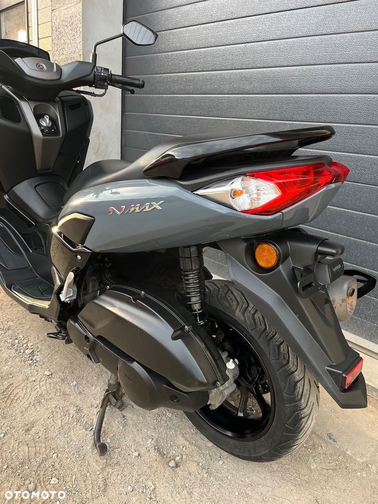 Yamaha NMAX - 4