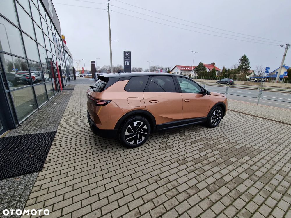Opel Grandland 1.2 T mHEV GS S&S eDTC6 - 8