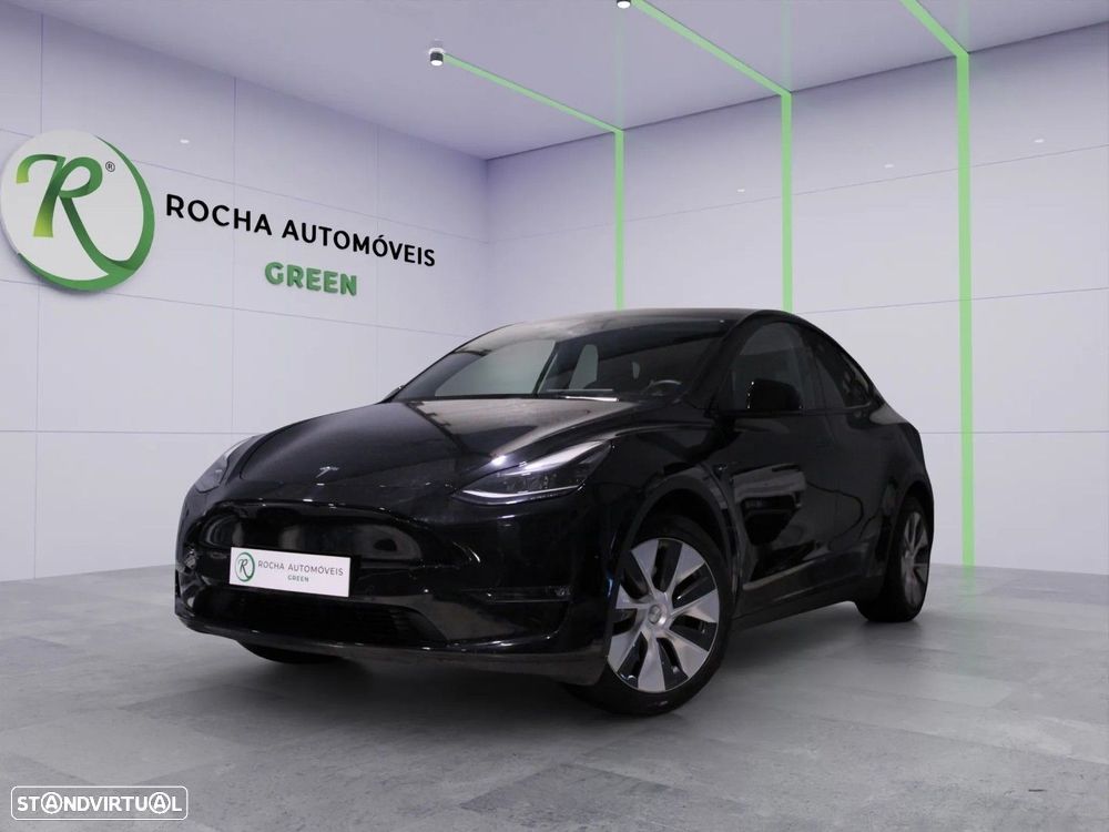 Tesla Model Y - 2