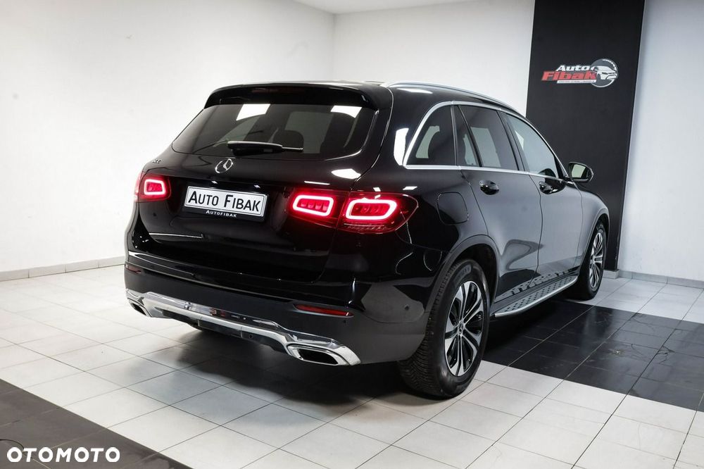 Mercedes-Benz GLC - 12