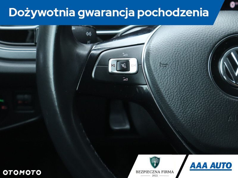 Volkswagen Polo - 21