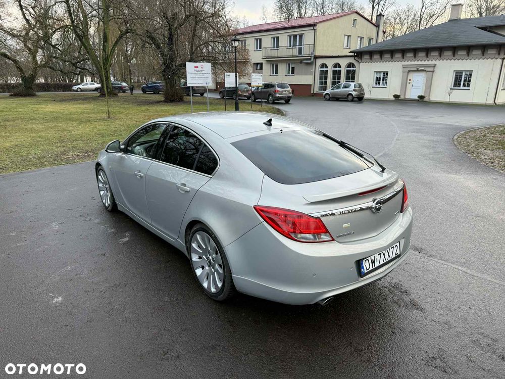 Opel Insignia 2.0 CDTI Cosmo - 11