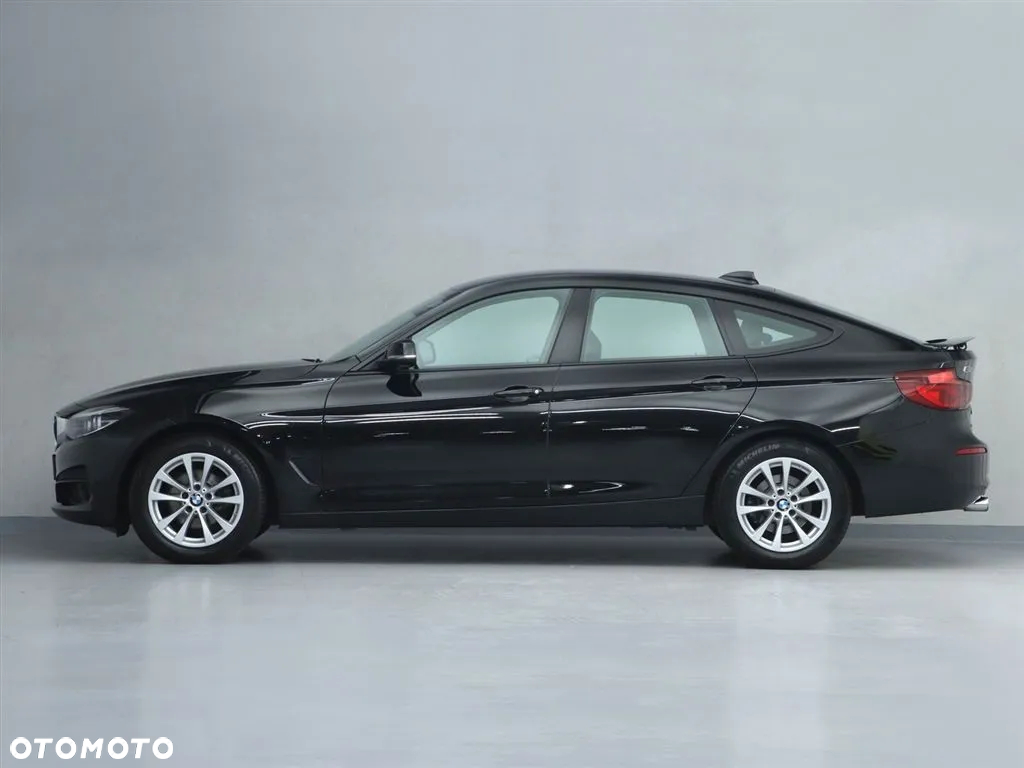 BMW 3GT 320i GPF xDrive Advantage - 3