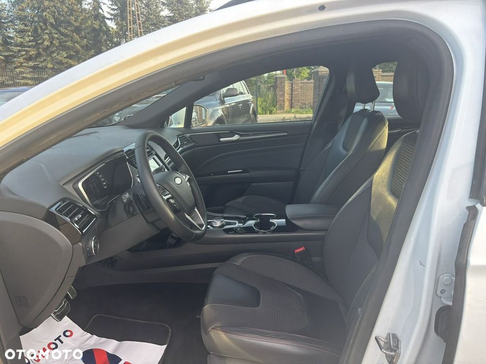 Ford Mondeo - 20