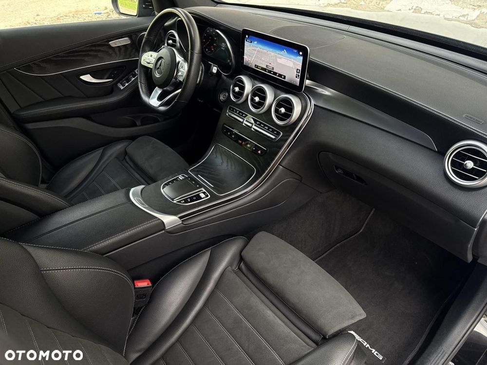 Mercedes-Benz GLC - 22