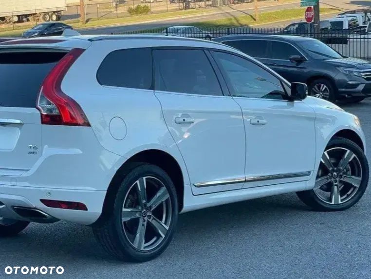 Volvo XC 60 T6 AWD Geartronic Summum - 3