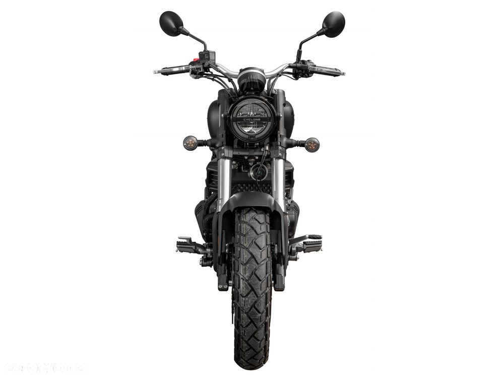 Junak M12 - 3