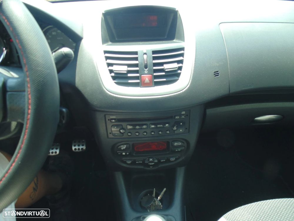 Peugeot 206+ 1.1 Trendy - 24