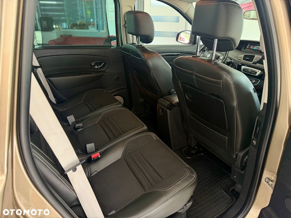 Renault Grand Scenic Gr 1.6 dCi Energy Bose Edition - 34