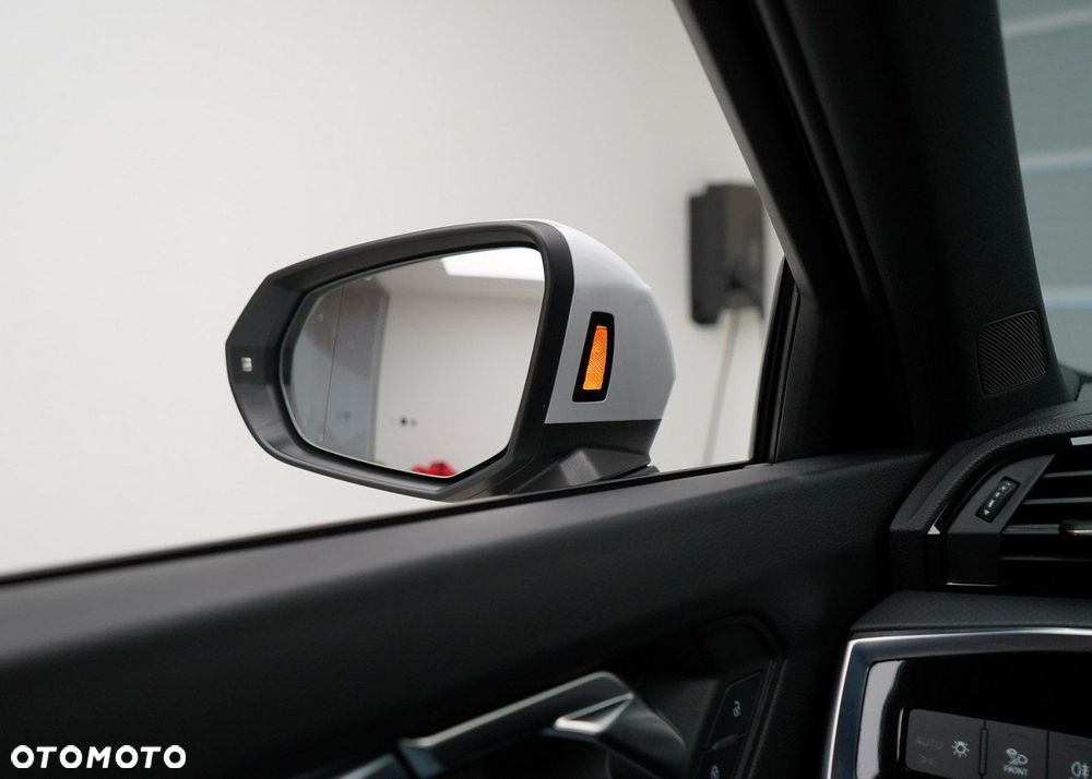 Audi Q3 Sportback - 36