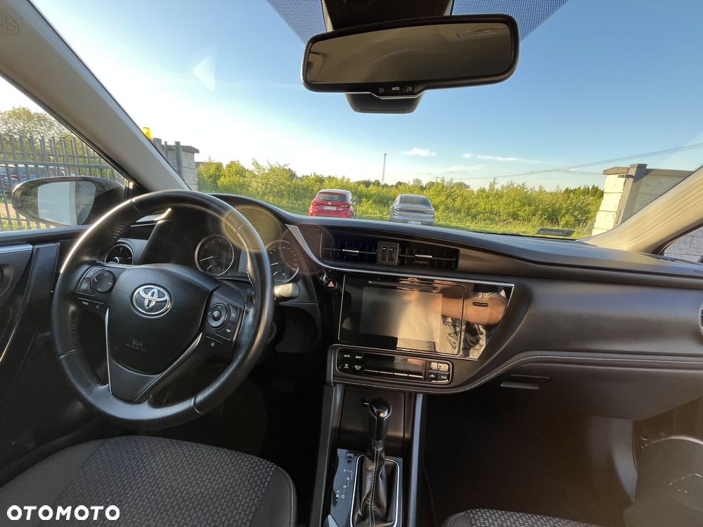 Toyota Corolla 1.6 Prestige MS EU6 - 12