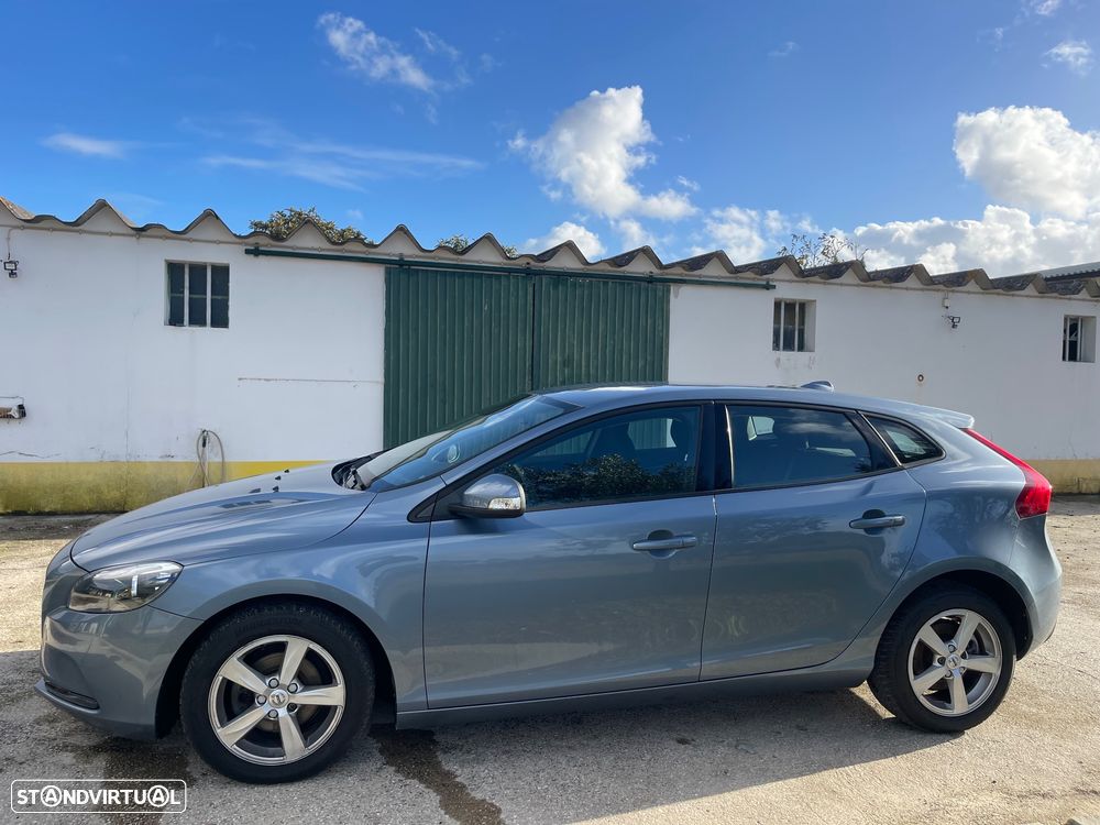 Volvo V40 2.0 D2 Kinetic - 2
