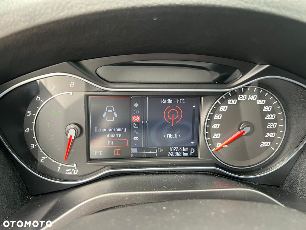 Ford S-Max - 34