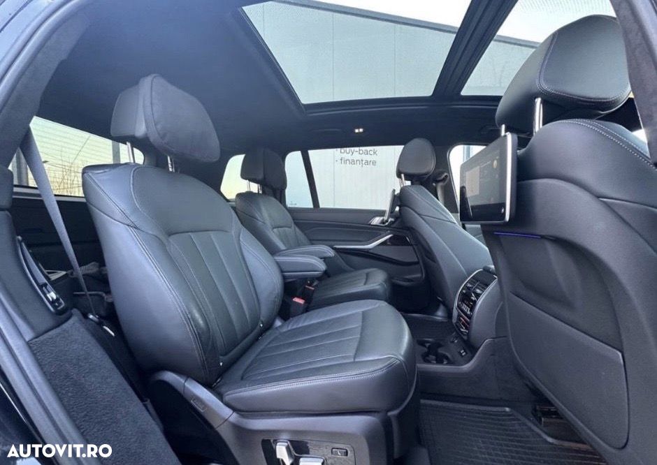 BMW X7 - 12