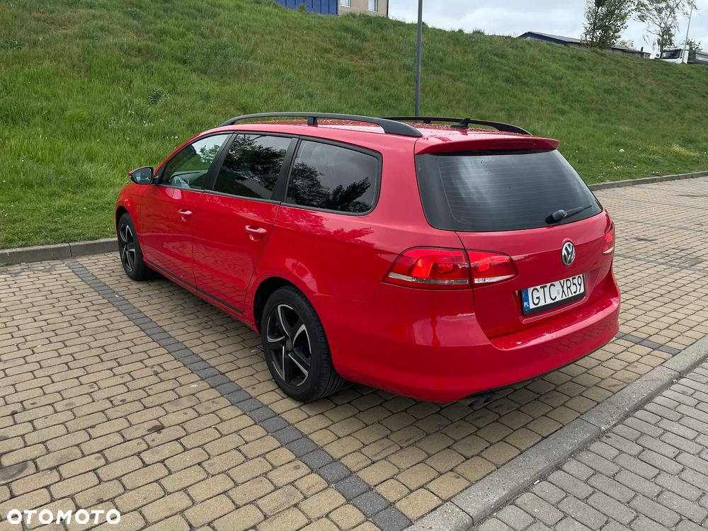 Volkswagen Passat - 11