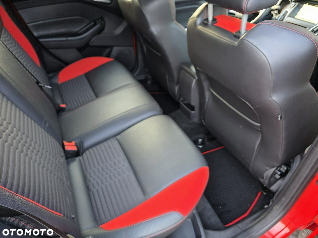 Ford Focus - 19