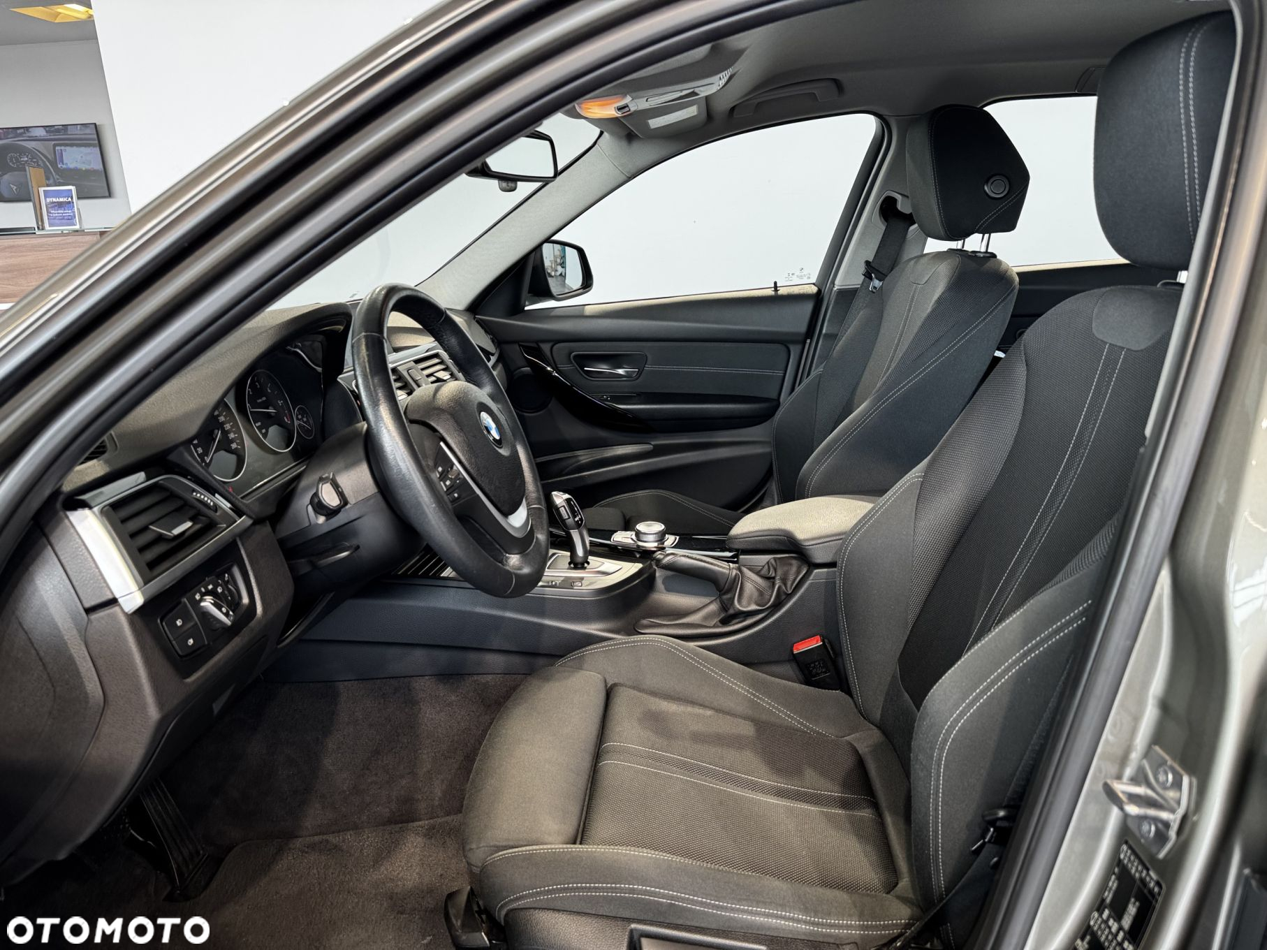 BMW Seria 3 - 18