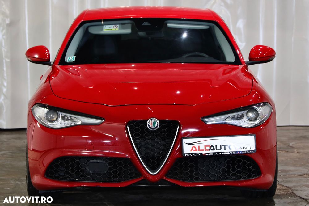 Alfa Romeo Giulia 2.2 AT8-Q4 Veloce - 36