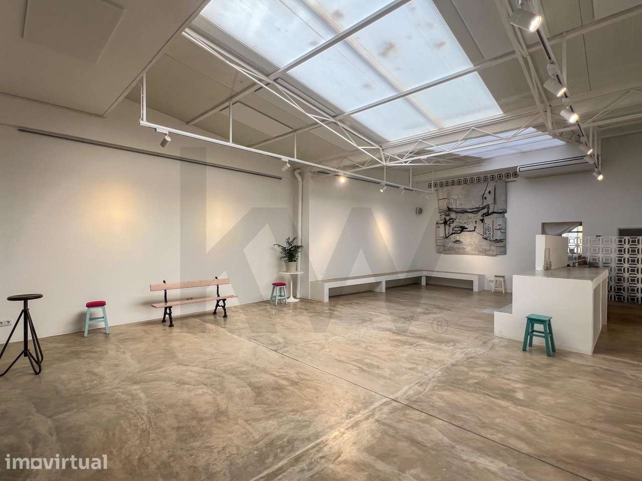 LOFT EXCLUSIVO NO CENTRO DE OLHÃO: Onde o Design encontra a Liberdade - Grande imagem: 2/19