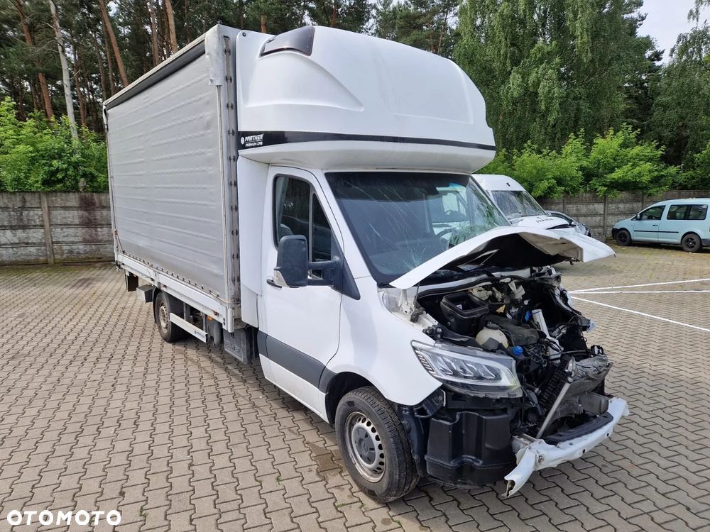 Mercedes-Benz Sprinter 317 - 7