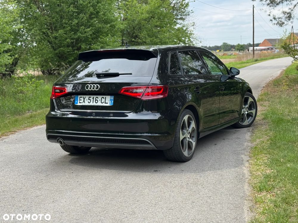 Audi A3 Sportback 1.6 TDI (clean diesel) S tronic S line Sportpaket - 11