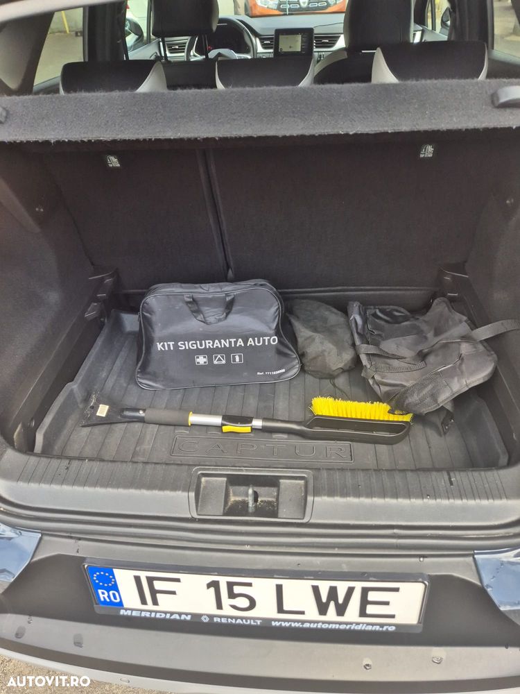 Renault Captur MHEV 140 EDC Techno - 40