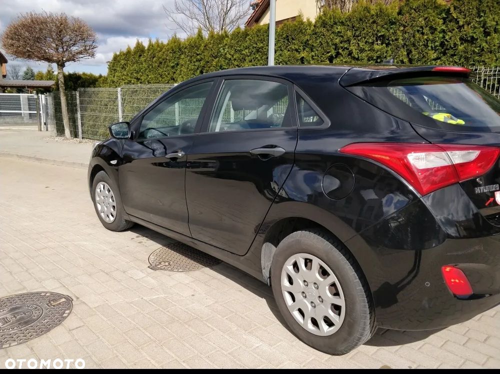 Hyundai i30 1.4 CRDi Classic + - 4