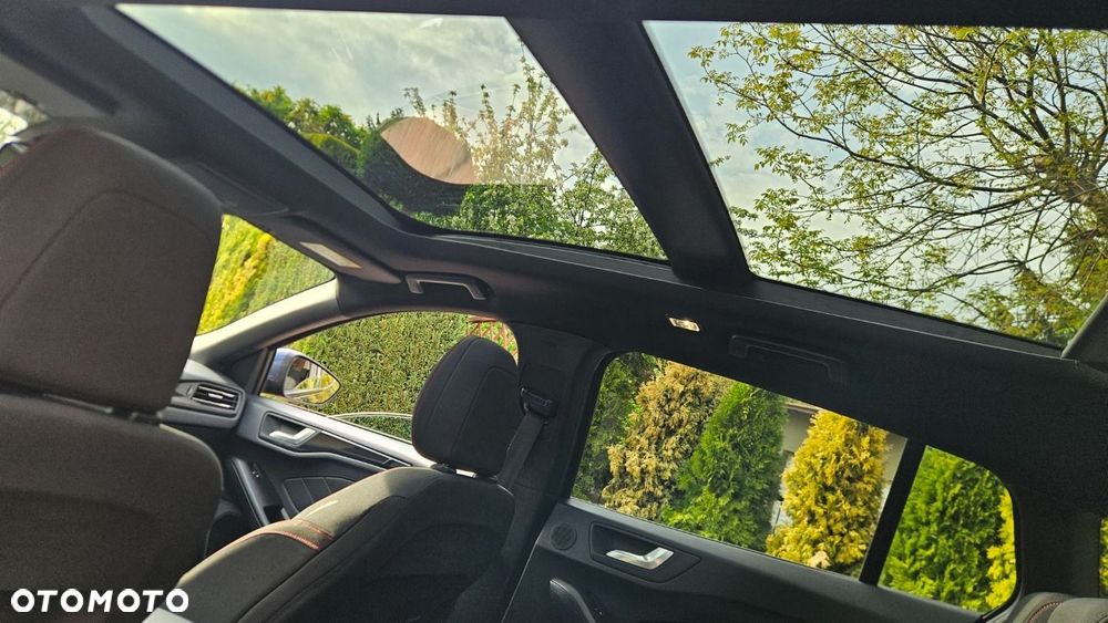 Ford Focus - 25