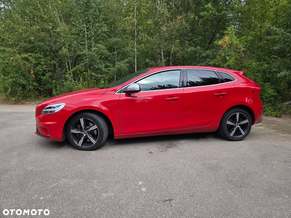 Volvo V40 T3 Drive-E R-Design Momentum - 4
