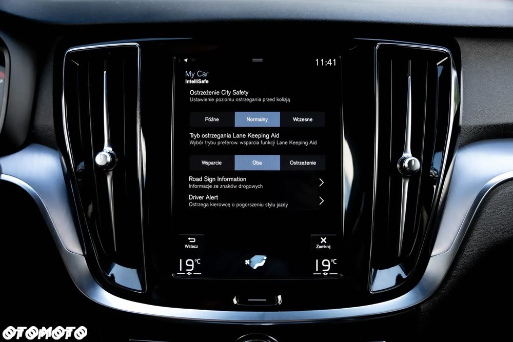 Volvo V60 D3 Geartronic Momentum - 28