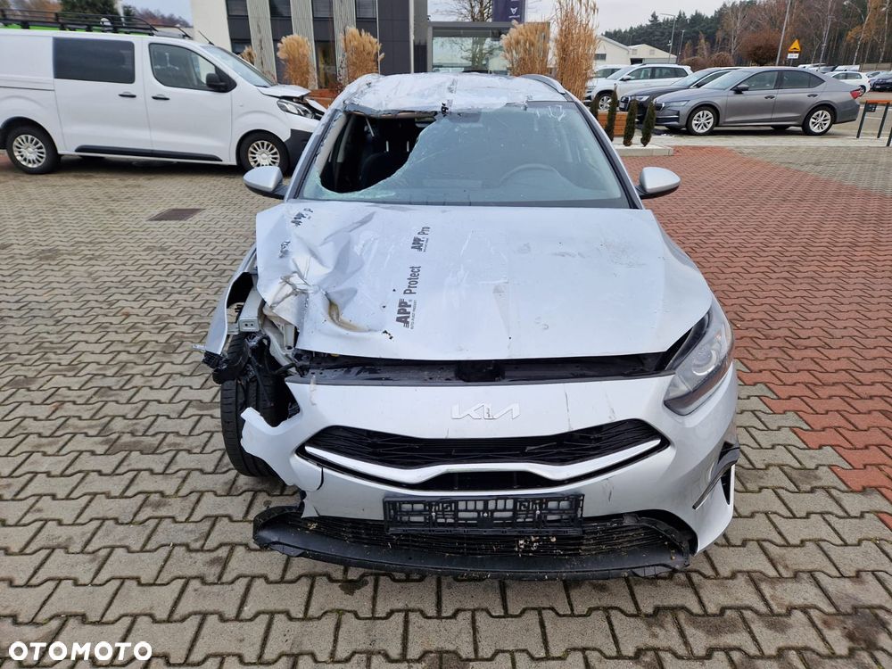 Kia Ceed 1.5 T-GDI M DCT - 9