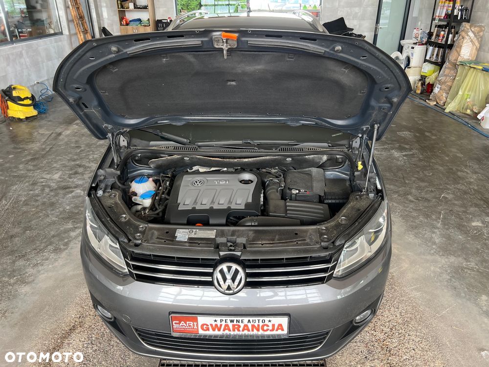 Volkswagen Touran 2.0 TDI DPF Comfortline DSG - 11