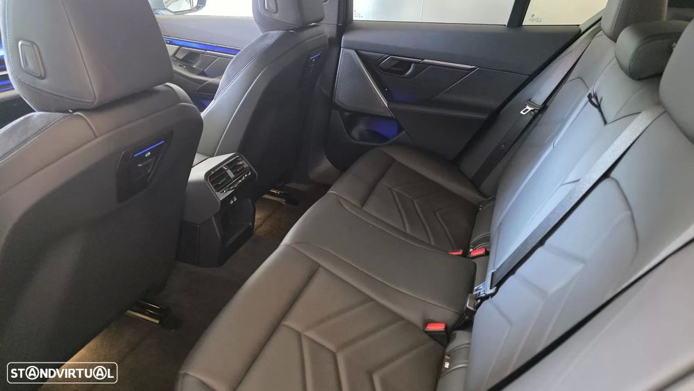 BMW 530 e Pack Desportivo M - 47