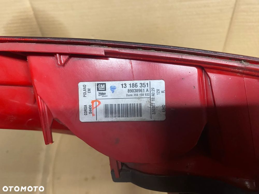 LAMPA TYLNA PRAWA OPEL CORSA D 13186351 - 6