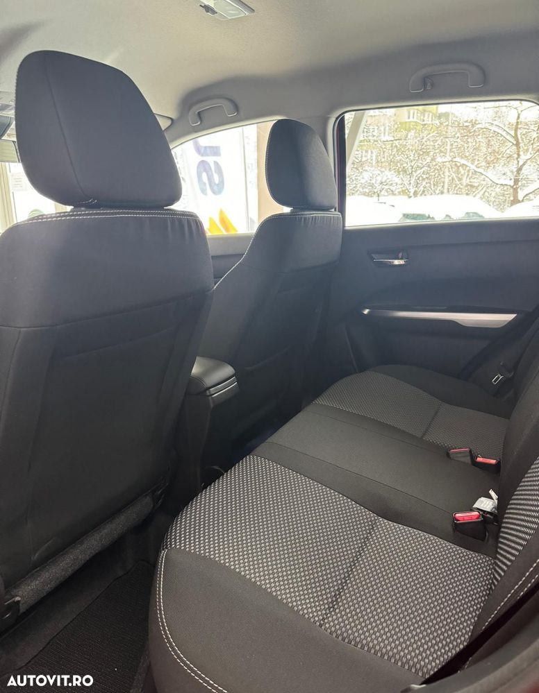 Suzuki Vitara 1.4 Boosterjet 6MT AllGrip MHEV Passion - 8