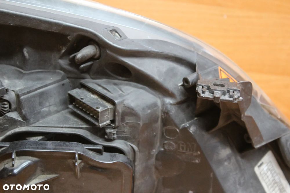 LAMPA LEWY PRZÓD PRZEDNIA LEWA BI-XENON SKRĘTNY CIEMNY OPEL VECTRA C SIGNUM LIFT EUROPA 13170937 - 16