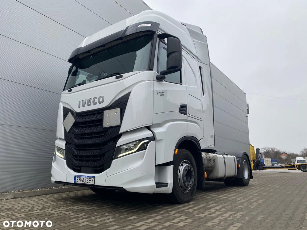 Iveco S-WAY AS440S49T/P (STANDARD) - 2