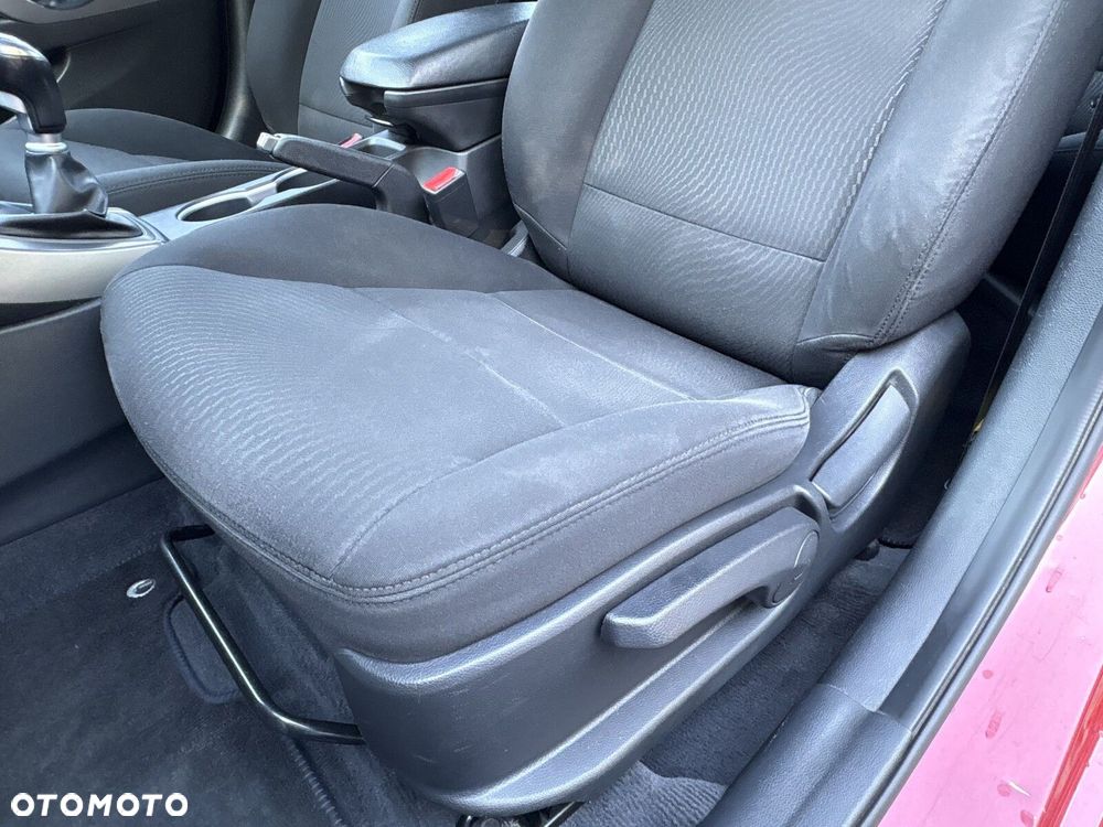 Hyundai Elantra 1.6 Classic + - 14
