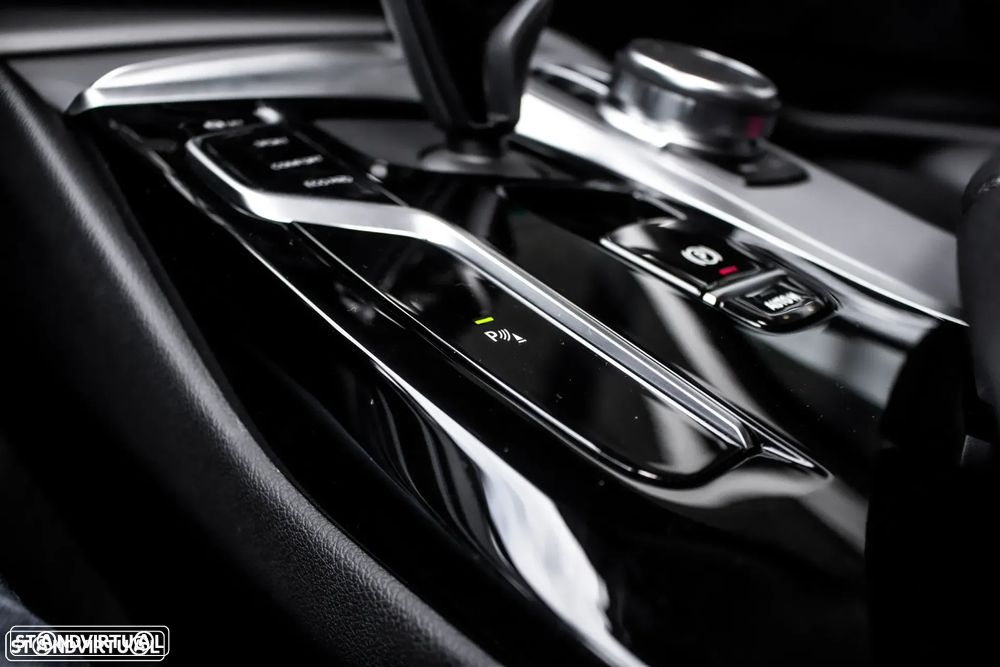 BMW 520 d Line Luxury Auto - 24