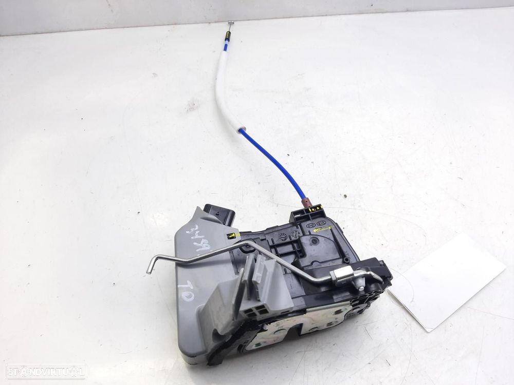 FECHADURA PORTA TRASEIRA DIREITA KIA SPORTAGE - 1