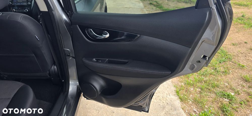 Nissan Qashqai 1.6 DIG-T Tekna+ - 23
