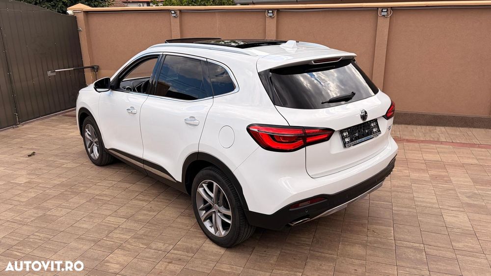 MG EHS Luxury - 6