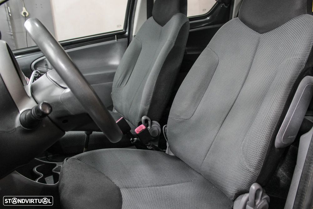 Toyota Aygo 1.0 + AC - 8