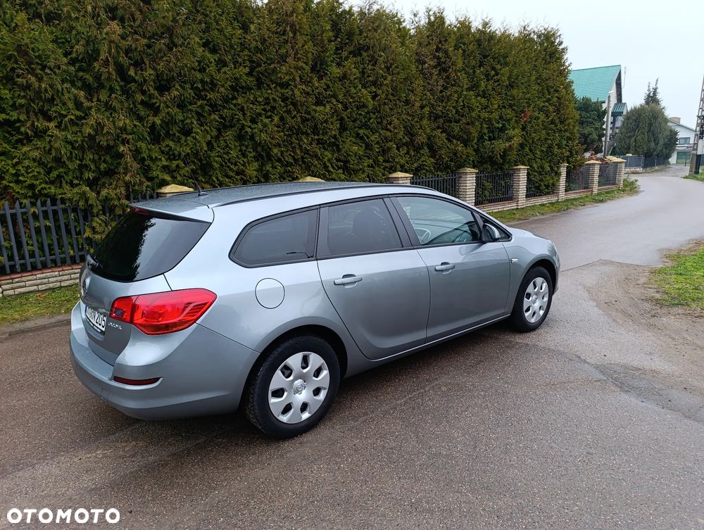 Opel Astra 1.4 ecoFLEX - 12