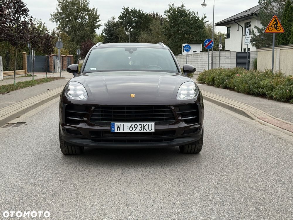 Porsche Macan Standard - 2