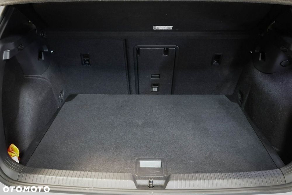Volkswagen Golf 2.0 TSI 4Motion R DSG - 17